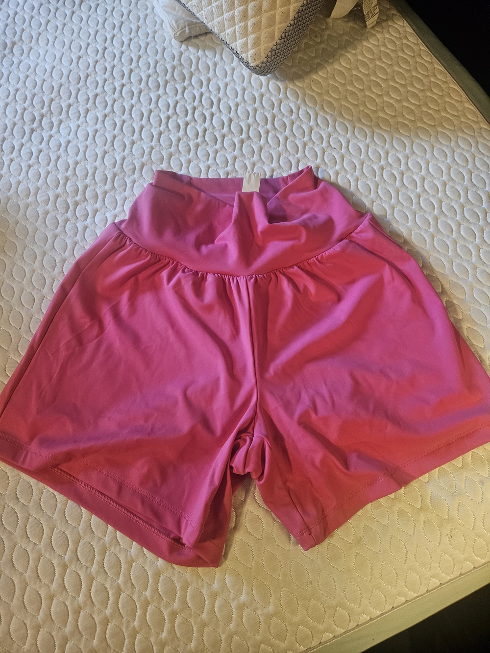 HALARA Hot Pink High-Rise Athletic Shorts 5 In Cut Off Tag Never Worn